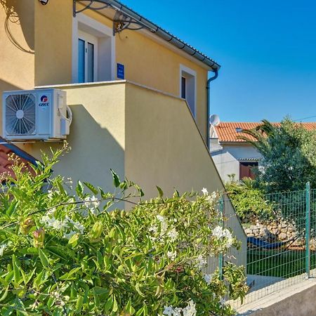 Apartment Tena Veli Losinj Exterior photo
