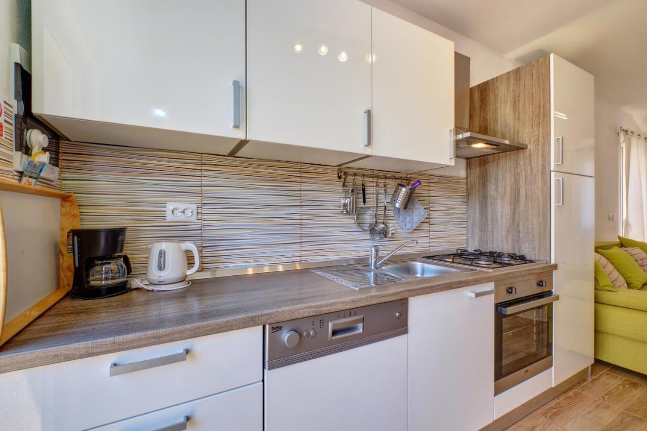 Apartment Tena Veli Losinj Exterior photo